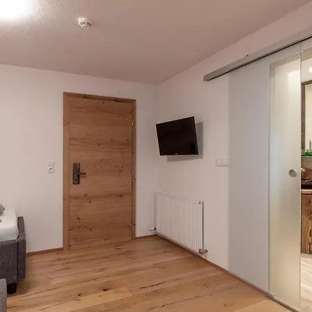 Πανσιόν Haus Saskia 4*