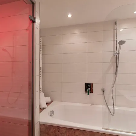 Πανσιόν Haus Saskia 4*