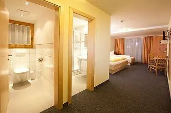 Гостевой дом Haus Saskia Зёльден