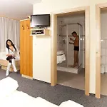 Pensjonat Haus Saskia 4*