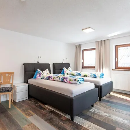 Haus Saskia ゲストハウス ゼルデン